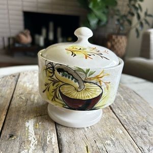 Mancioli MCM
 Italian hand painted sugar/cheese bowl in great condition.